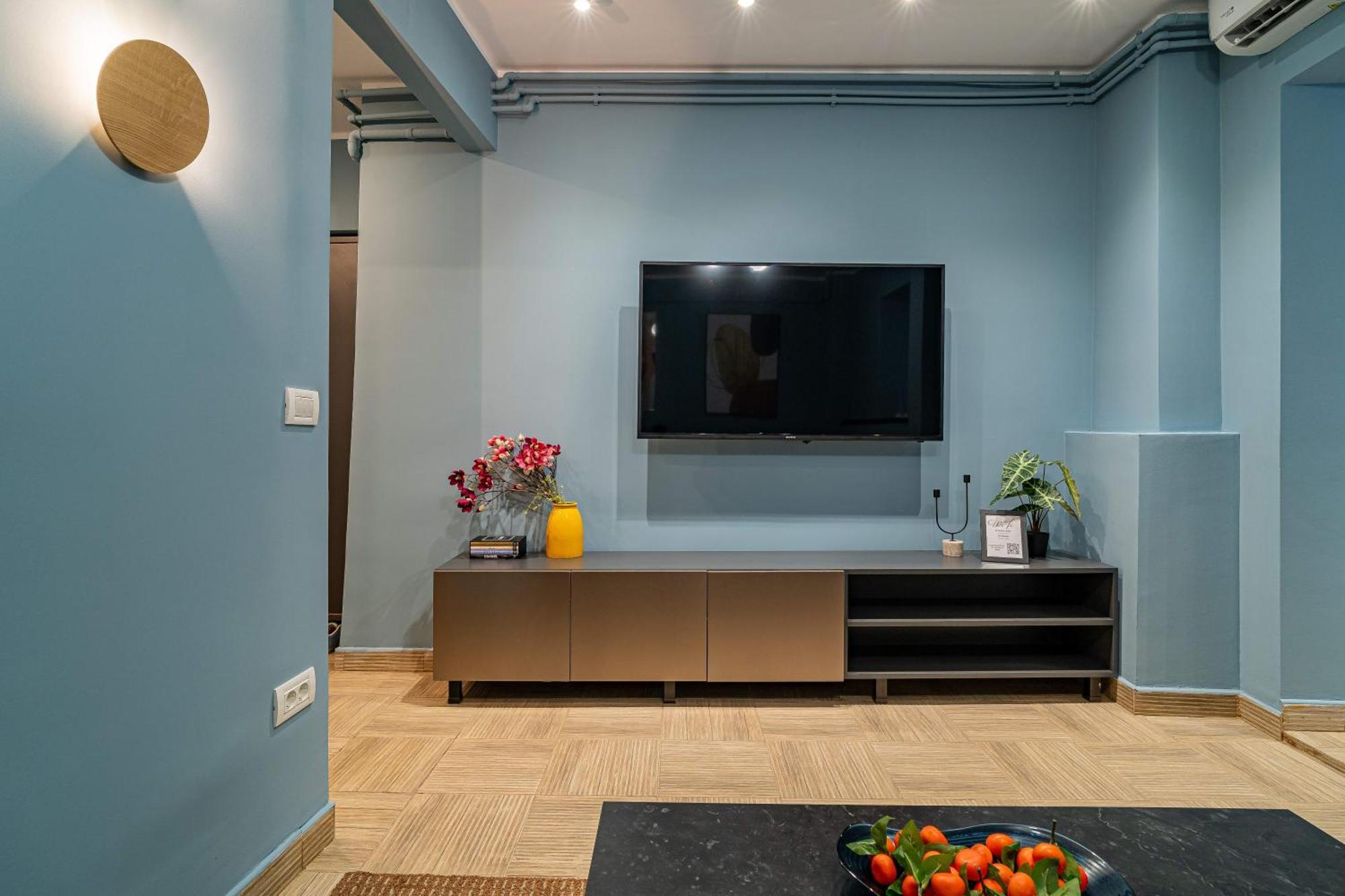 Celestial Azure - Tranquil 1Br In Piata Universitatii Bukarest Eksteriør billede