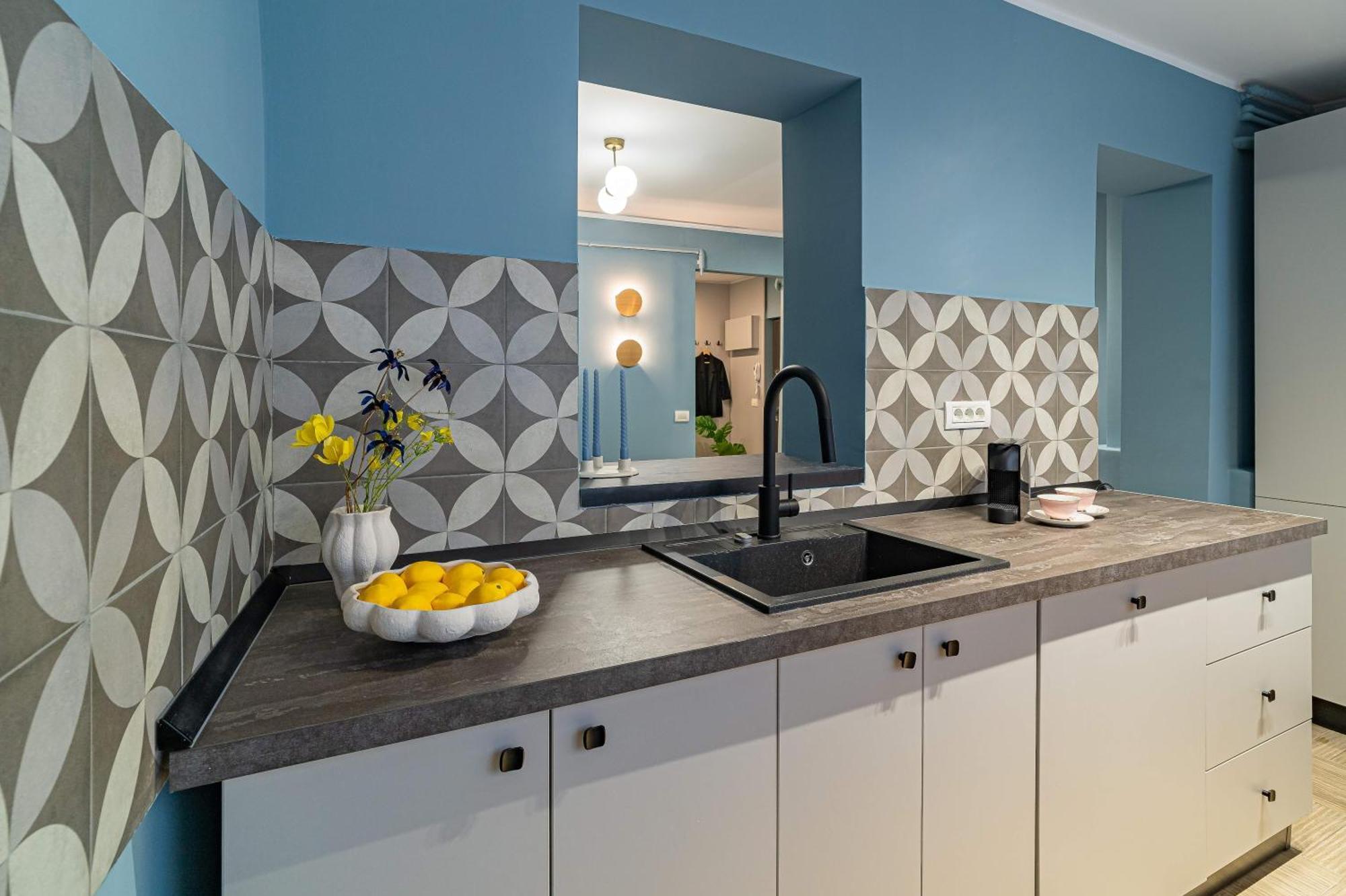 Celestial Azure - Tranquil 1Br In Piata Universitatii Bukarest Eksteriør billede